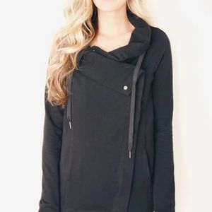 Recovery wear Emily jacket size medium NEW